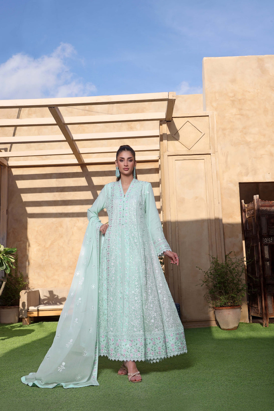 Ishaal – Laira