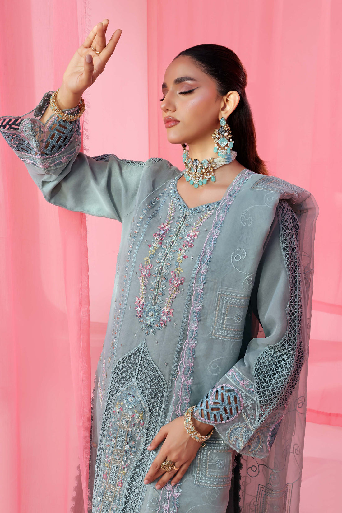 Ghazal - Noori