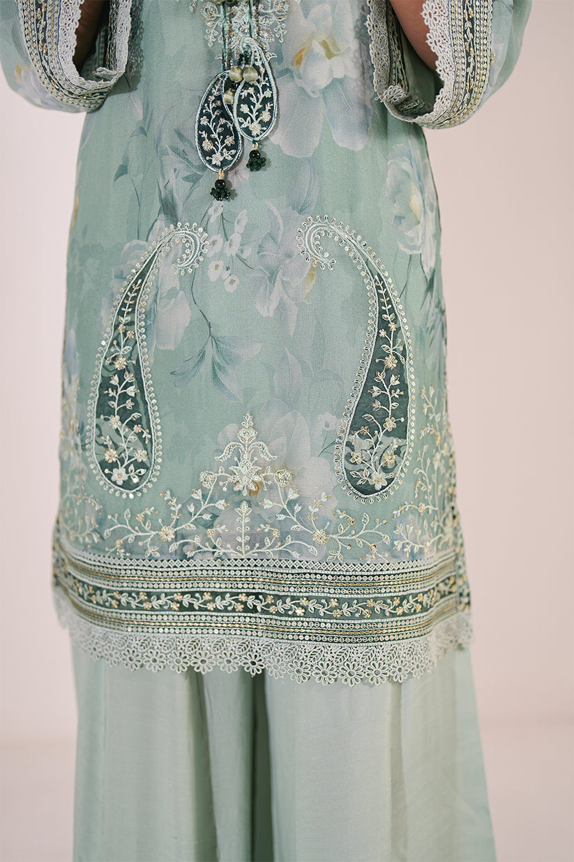 Zuria - Mahroosh
