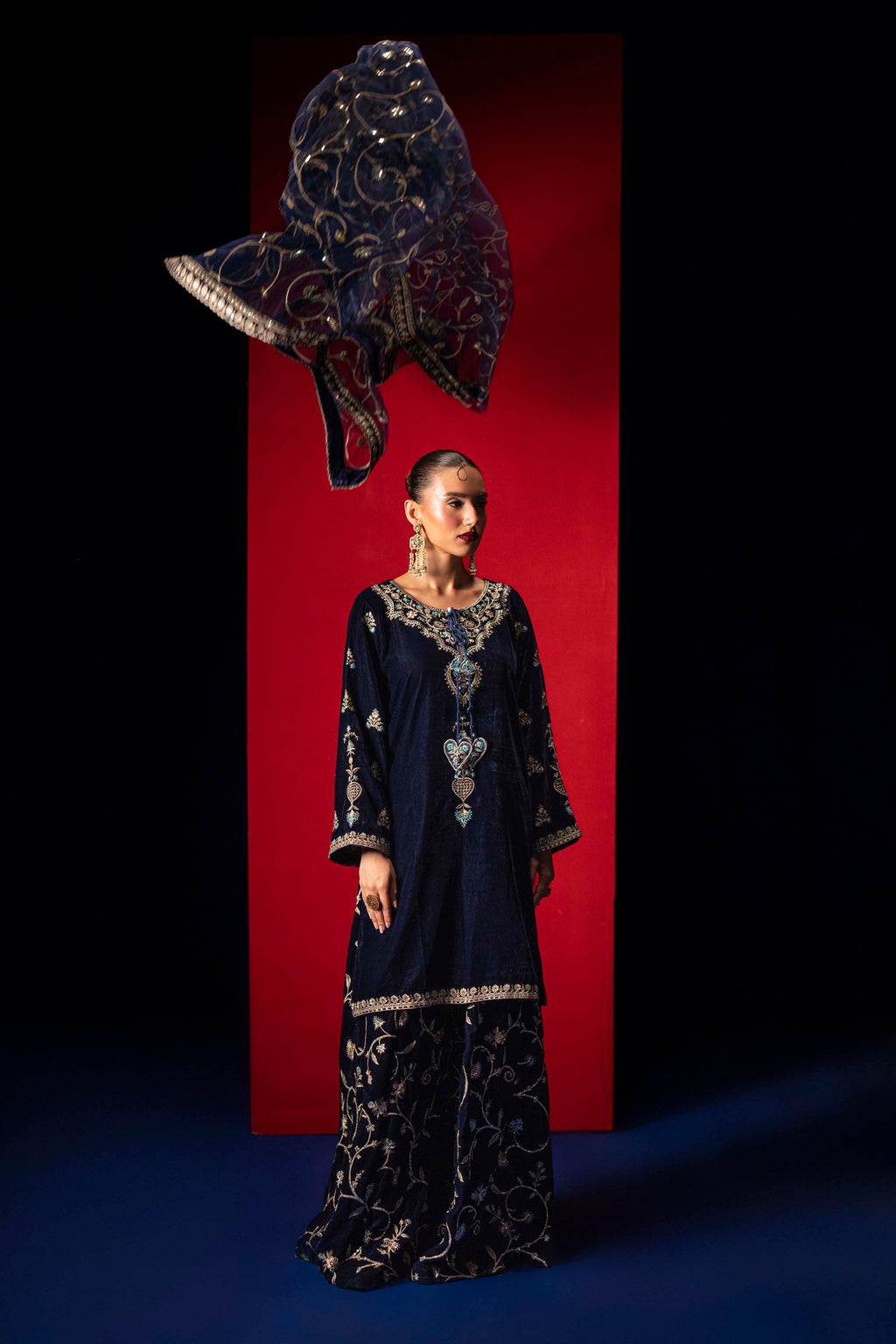 Falak - Makhmal