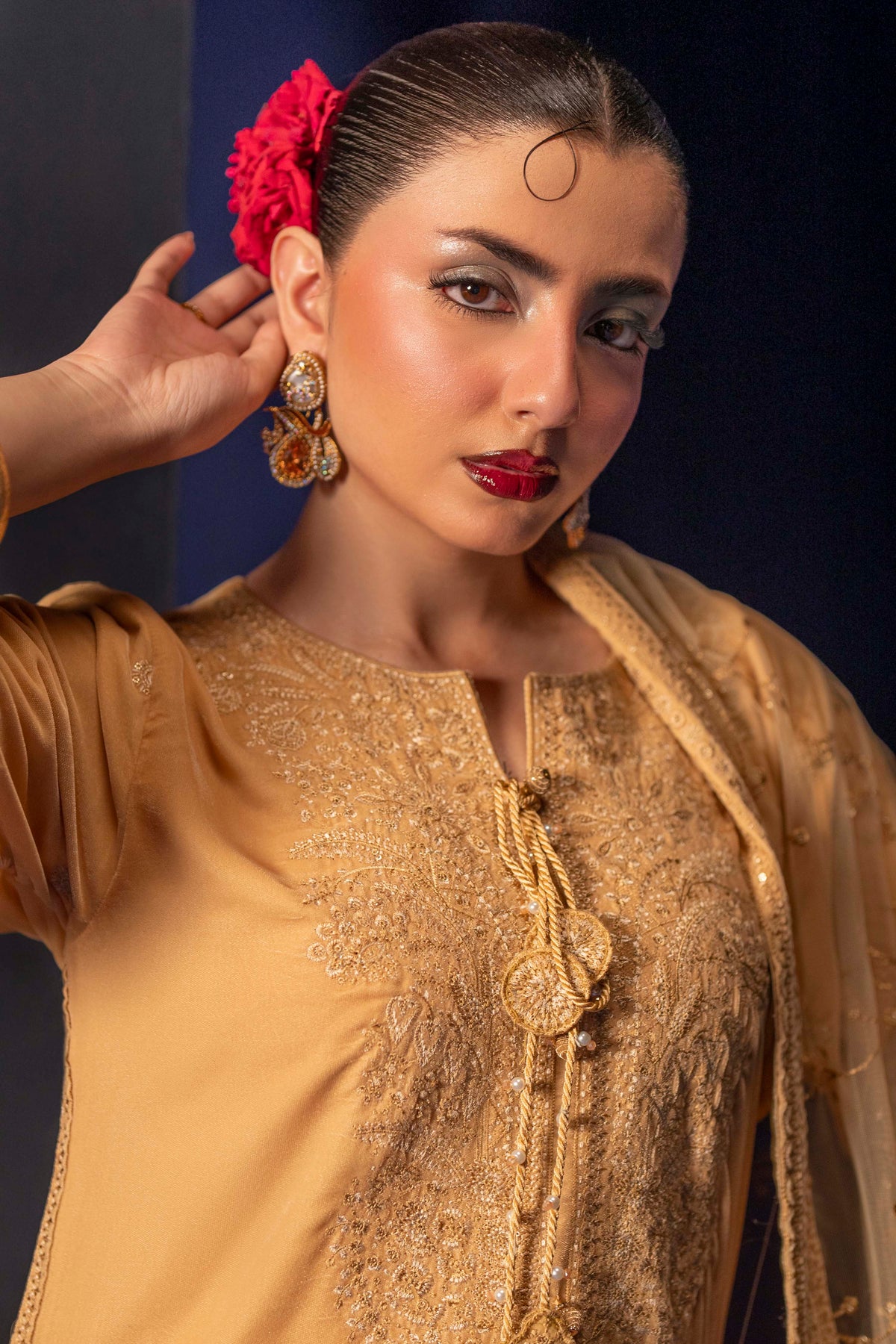 Nayab - Makhmal
